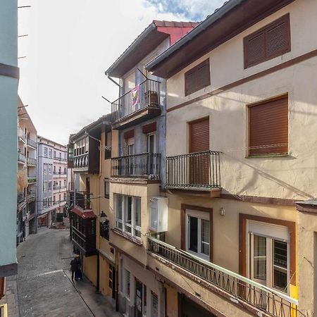 Apartamento Kuia Con Balcon En El Casco Viejo De Bermeo Lägenhet Exteriör bild